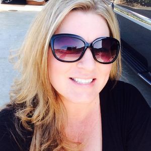 Meet your Posher, Michele